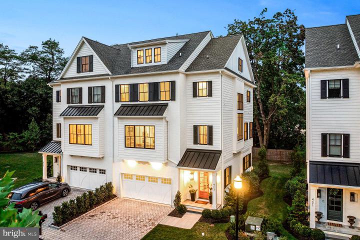 Photo of 423 Maplewood Avenue