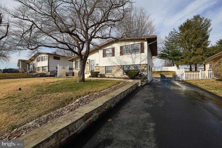 Photo of 504 S Central Boulevard, Broomall PA