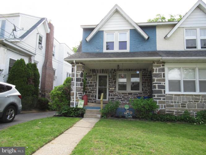 Photo of 3832 Crest Road