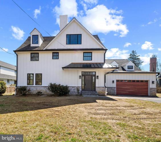 Photo of 118 W Beechtree Lane