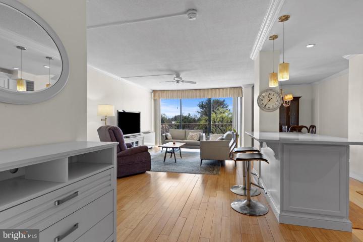 Photo of 801 Yale Avenue 1117