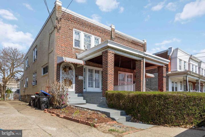 Photo of 2622 W 7th Street