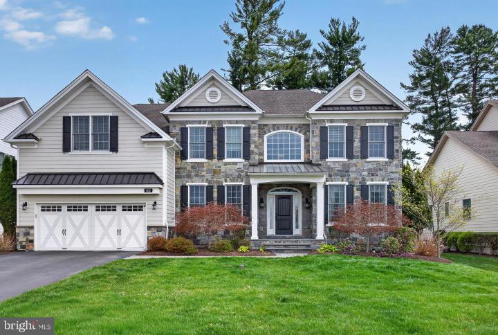 Photo of 402 Park Hill Lane, Newtown Square PA