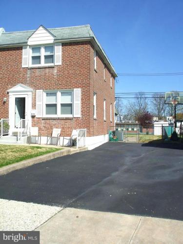 Photo of 838 Colwell Road