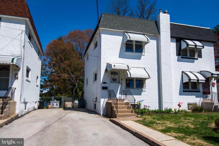 Photo of 111 W Ridley Avenue