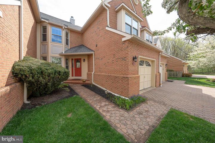 Photo of 125 Springton Mews Circle