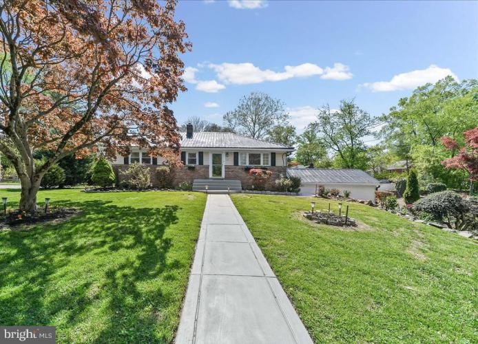 Photo of 225 Chestnut Street