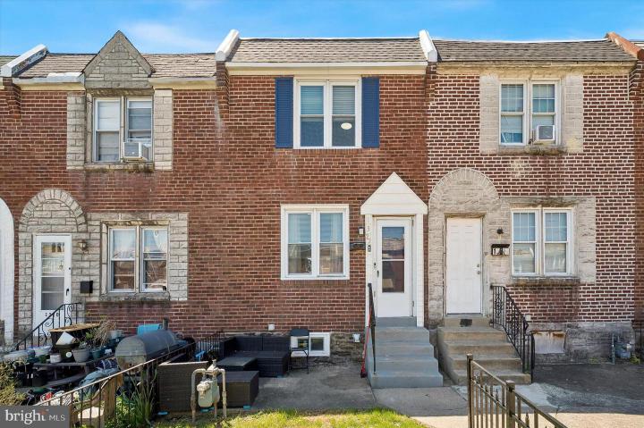 Photo of 1322 Edgehill Road
