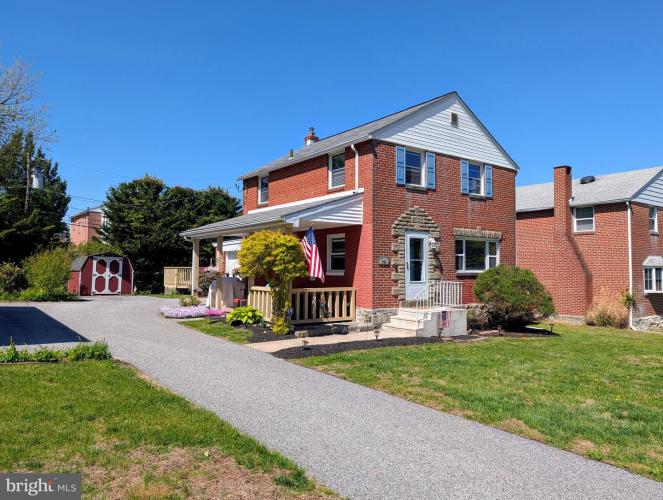Photo of 408 Dalmas Avenue