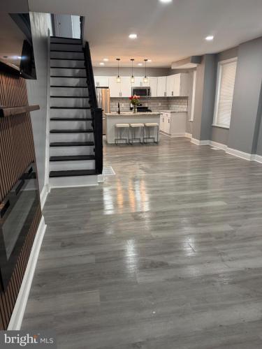 Photo of 1827 W 4th Street