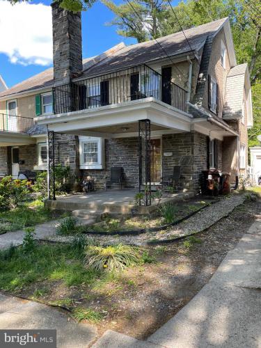 Photo of 45 Ardmore Avenue
