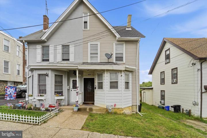 Photo of 909 Pine Street