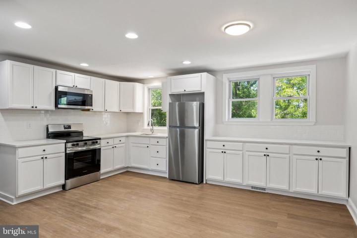 Photo of 220 Houston Street