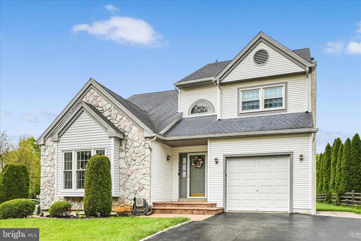 Photo of 232 Beatrice Lane