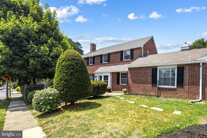 Photo of 801 Addingham Avenue