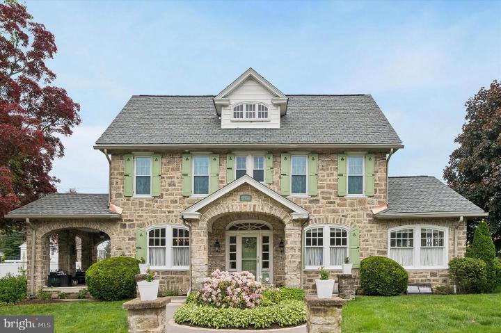 Photo of 2456 Hillcrest Road, Drexel Hill PA