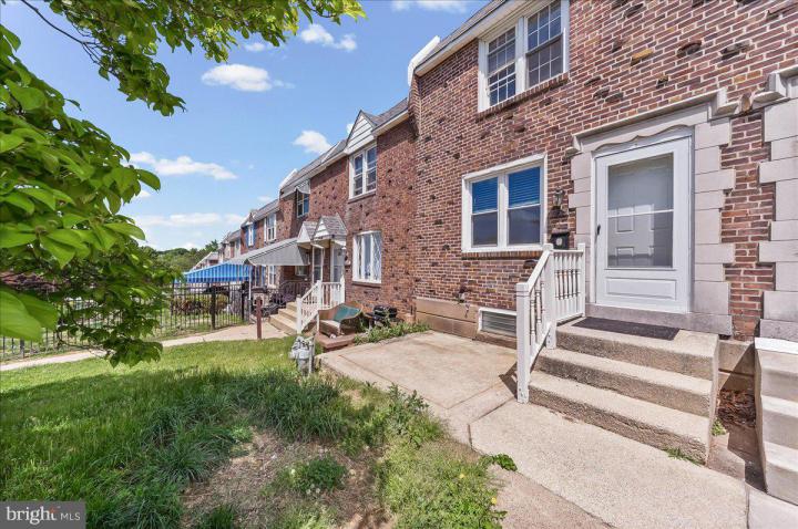 Photo of 5205 Westbrook Drive