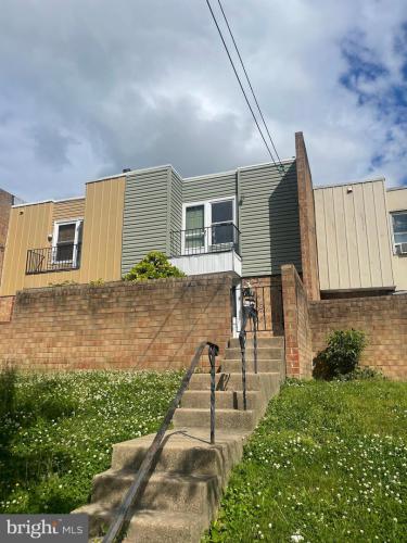 Photo of 1348 W 7th Street