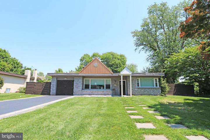 Photo of 2205 Mary Lane