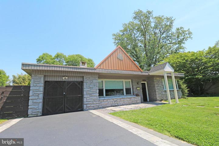 Photo of 2205 Mary Lane