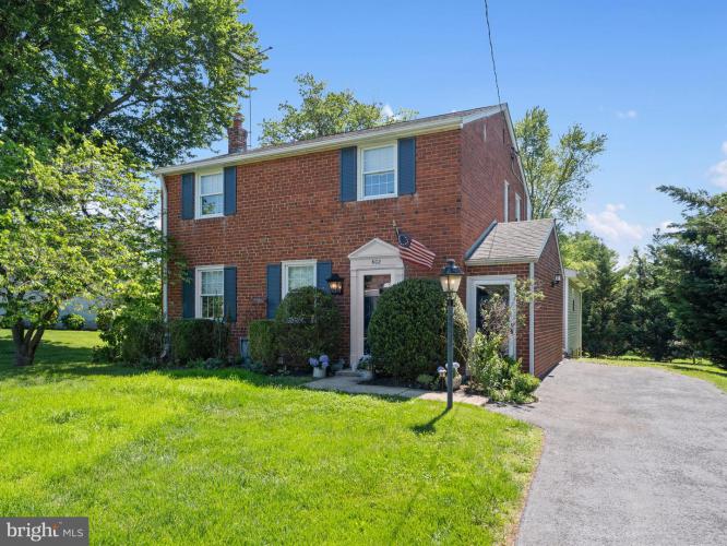 Photo of 602 Lincoln Drive