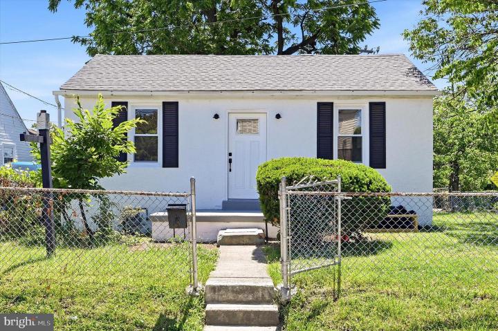 Photo of 1022 Lawnton Terrace, Glenolden PA