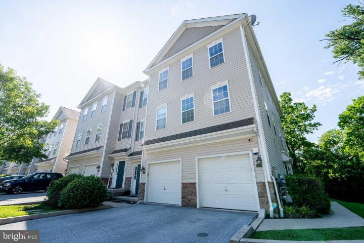 Photo of 14 Hillview Circle