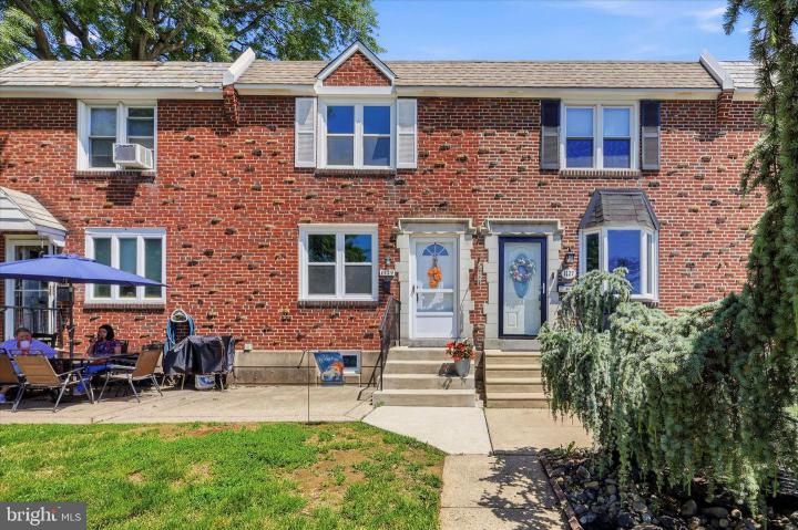 Photo of 1129 Stratford Road