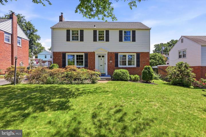 Photo of 405 Brentwood Road