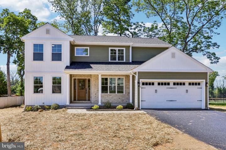Photo of 218 4th Avenue