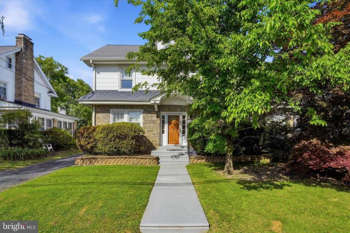 Photo of 749 Concord Avenue