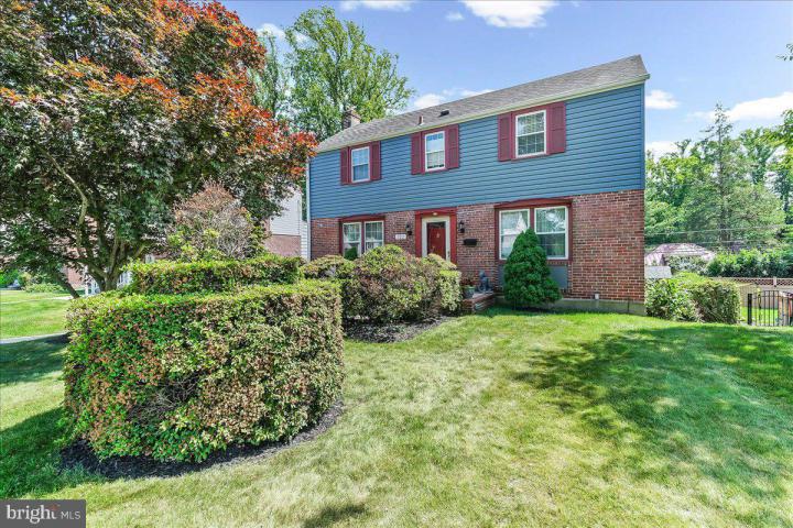 Photo of 322 Twin Oaks Drive