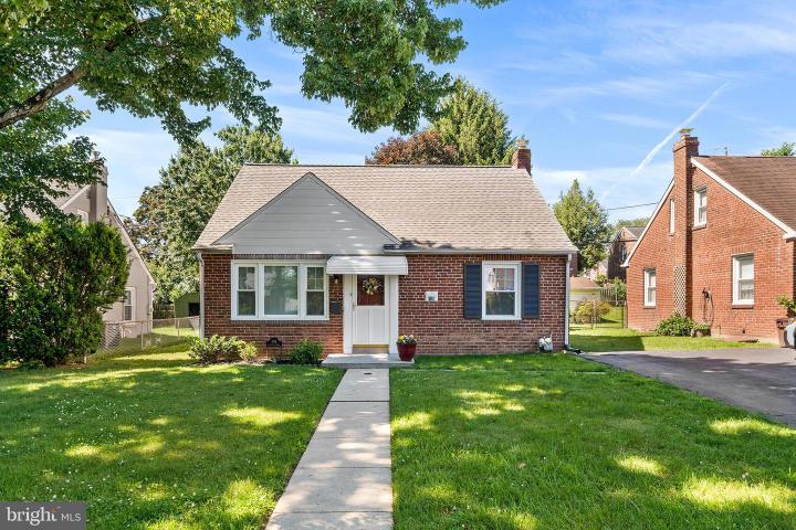 Photo of 504 Lawrence Road
