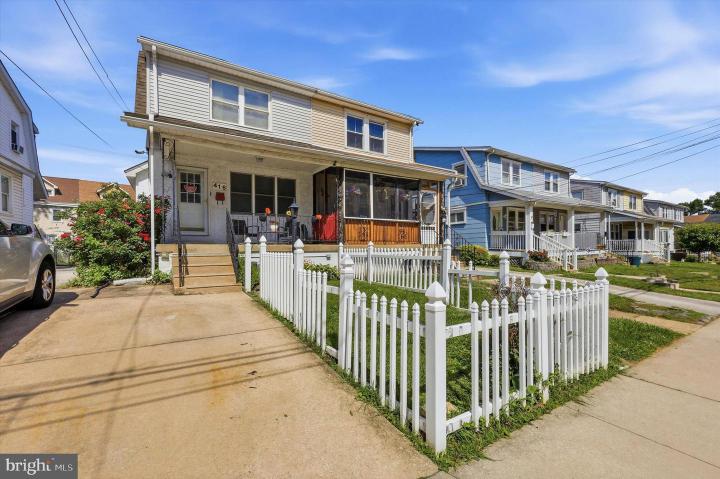Photo of 415 Custer Avenue