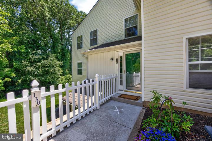 Photo of 130 Deerfield Court 130