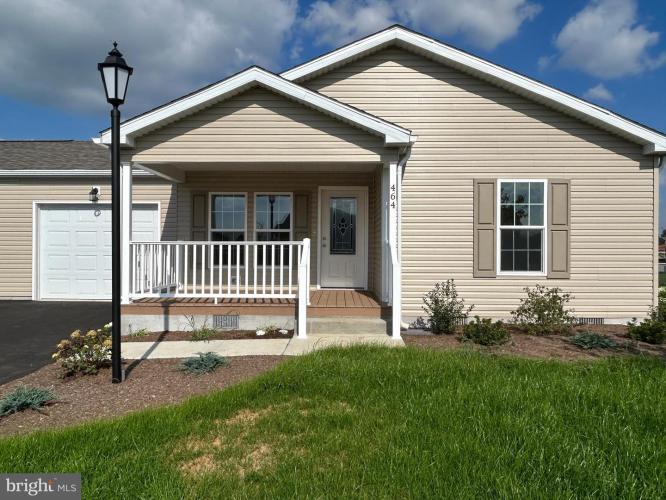Photo of 464 Eastwood Lane, Lancaster PA