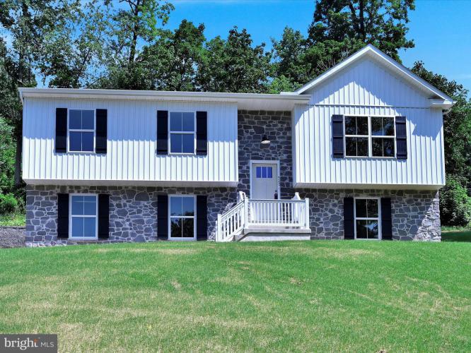 Photo of 520 Betty Lane, Columbia PA