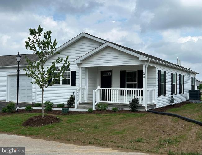 Photo of 403 Eastwood Lane