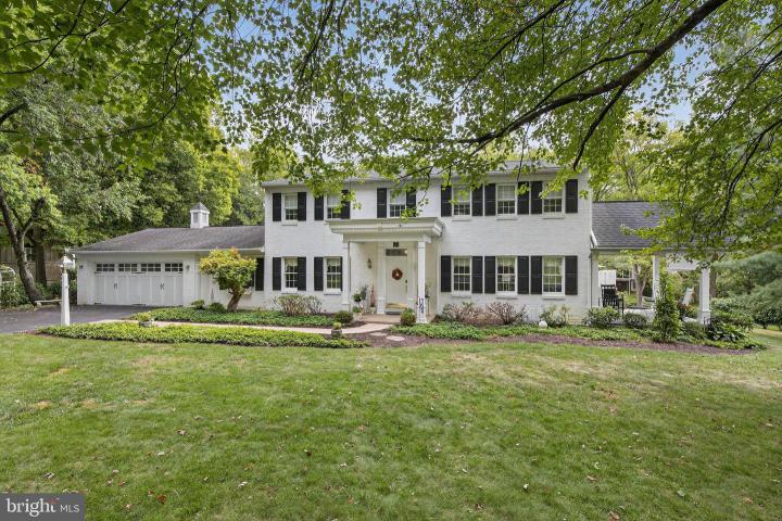 Photo of 494 Northlawn Drive, Lancaster PA