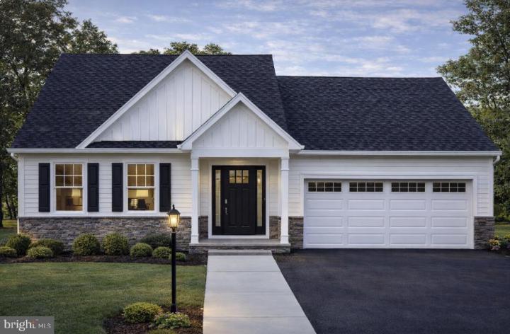 Photo of 233 Pilgrim Drive, Lancaster PA