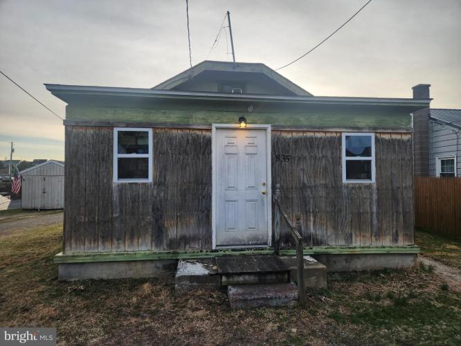 Photo of 835 Conestoga Avenue