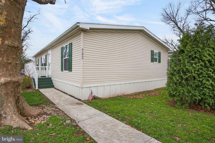 Photo of 723 Sherry Lane