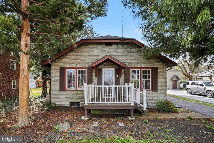 Photo of 166 E New Street