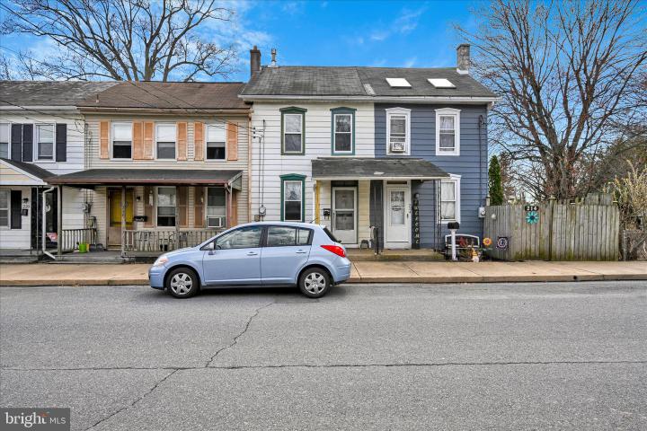 Photo of 216 E Donegal Street