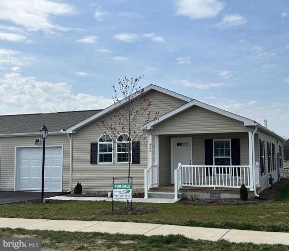 Photo of 432 Eastwood Lane, Lancaster PA