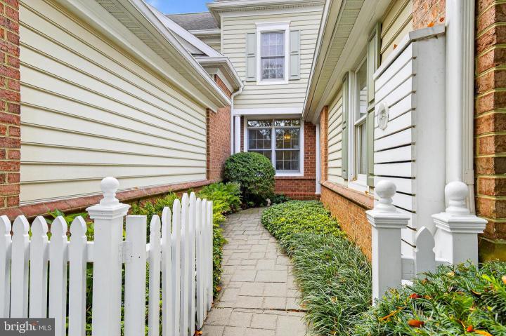 Photo of 634 Northfield Road