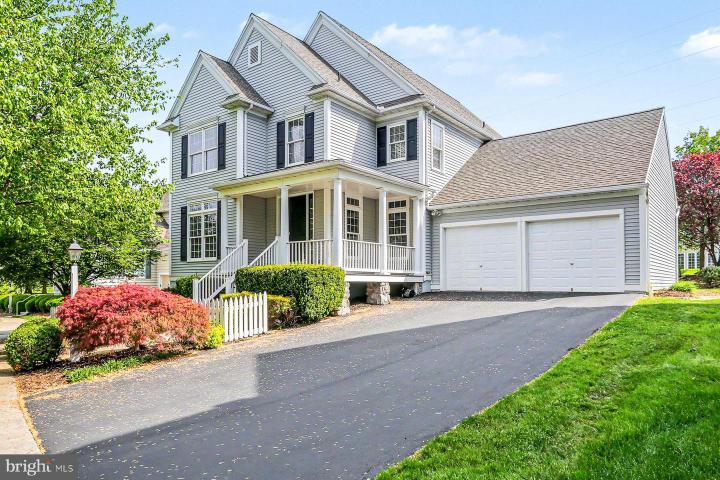 Photo of 7 Thicket Lane, Lancaster PA