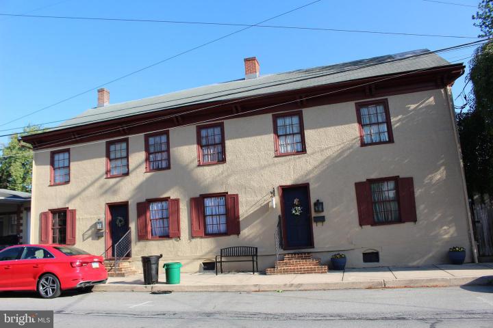 Photo of 110 E Market Street