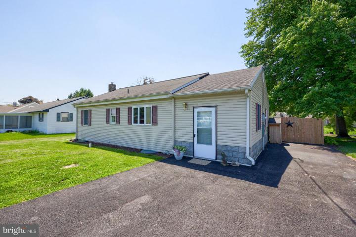 Photo of 21 Sager Road, Elizabethtown PA