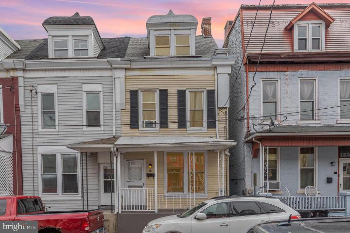 Photo of 16 S 11th Street